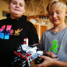 „Lego-Mindstorms“ robotų kova (Foto: R. Lendraitis)