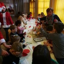 Kalėdų senelis šeštadieninėje mokyklėlėje (Foto: R. Lendraitis)