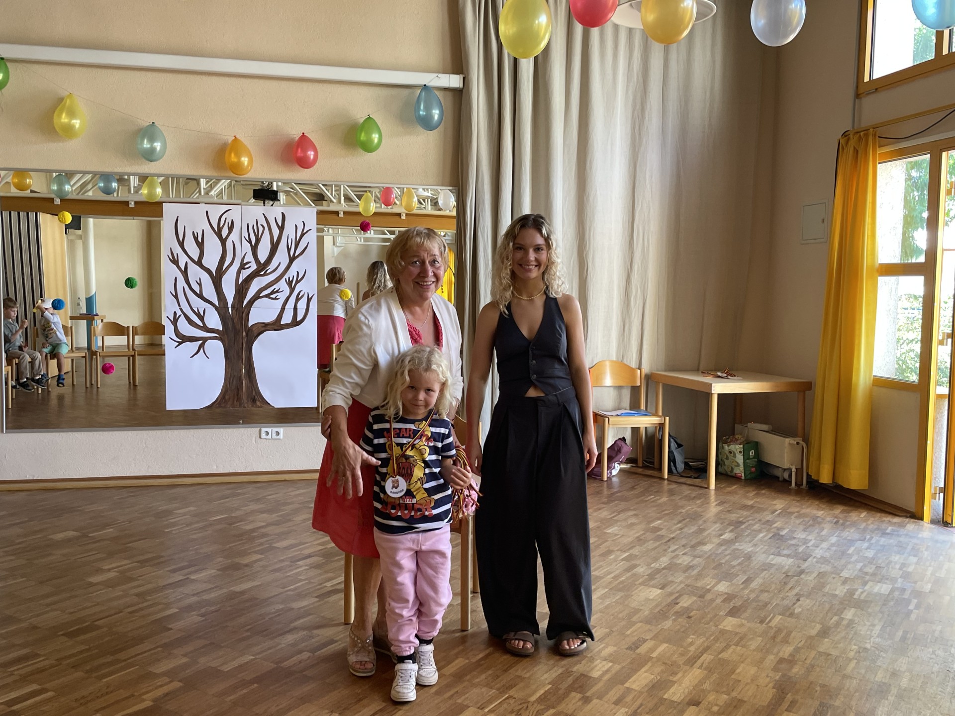 Vasario 16-osios gimnazijos lituanistinėje šeštadieninėje mokykloje svečiuojasi Pelėdžiukas Mokis