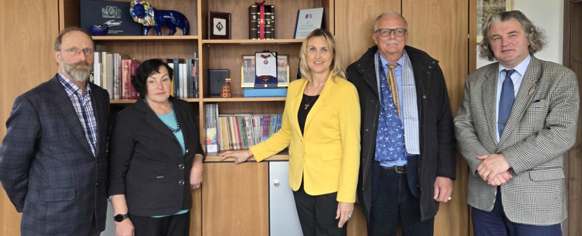 Knyga jungia lietuvius visame pasaulyje