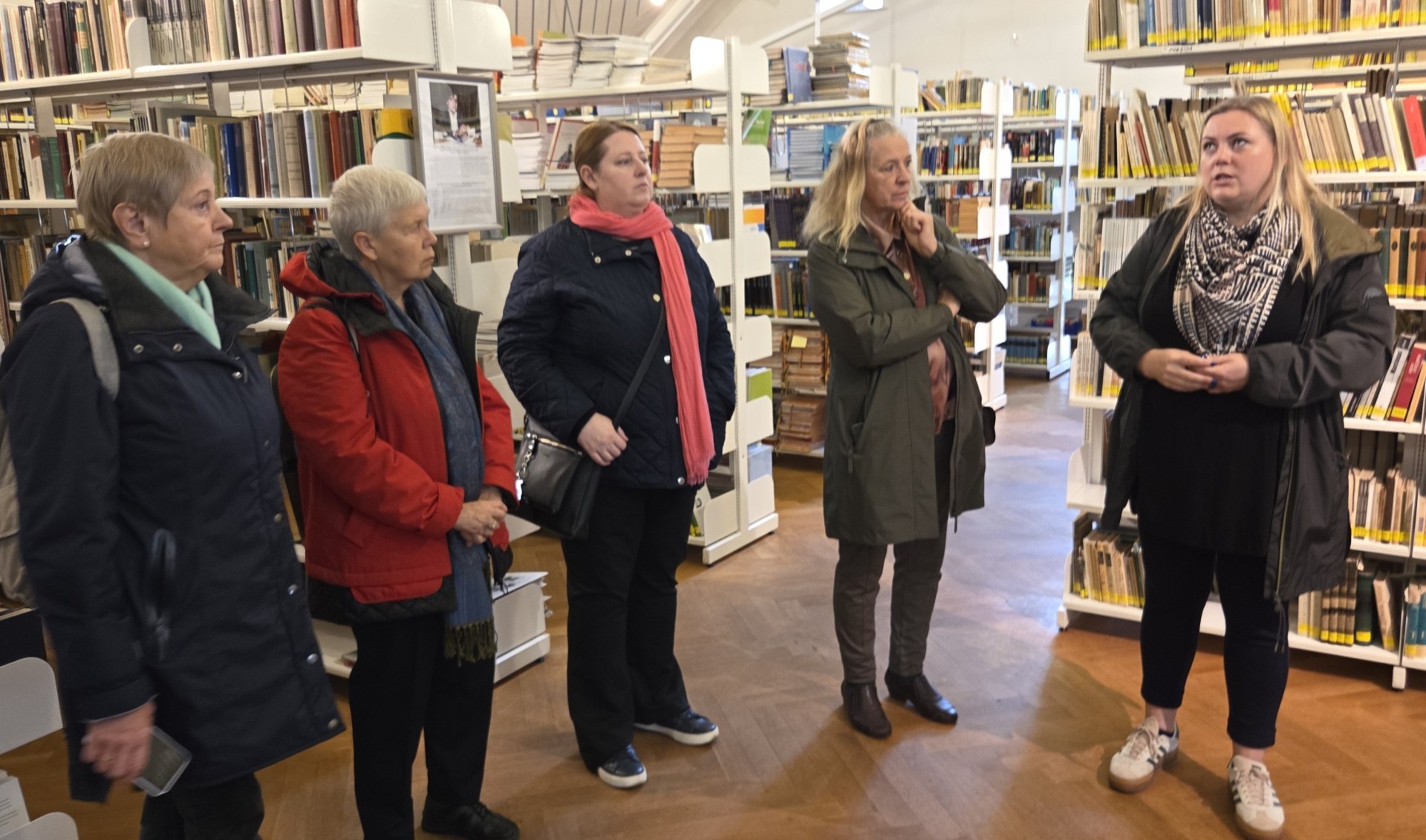 Knyga jungia lietuvius visame pasaulyje