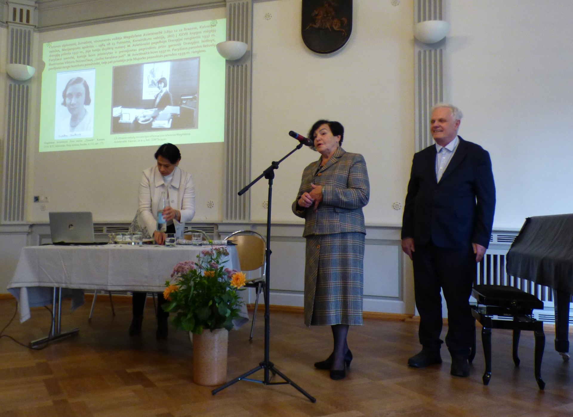 Knyga jungia lietuvius visame pasaulyje