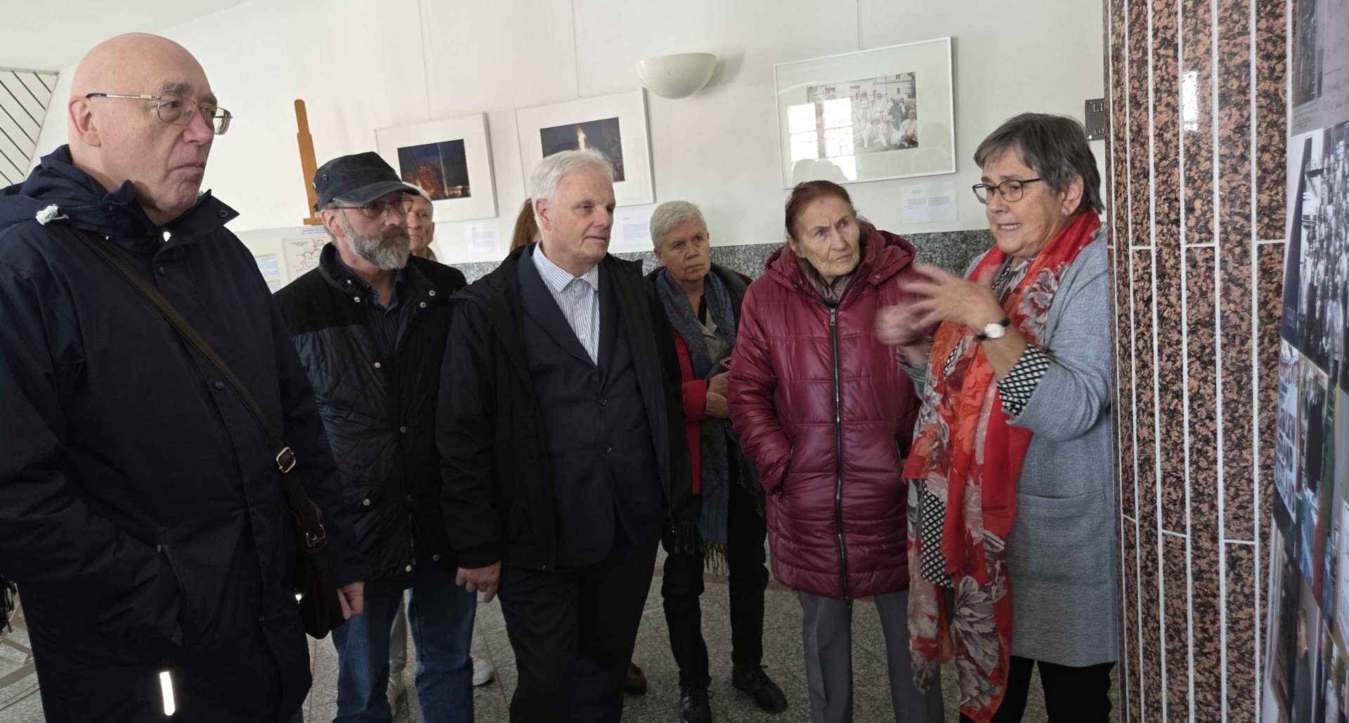 Knyga jungia lietuvius visame pasaulyje