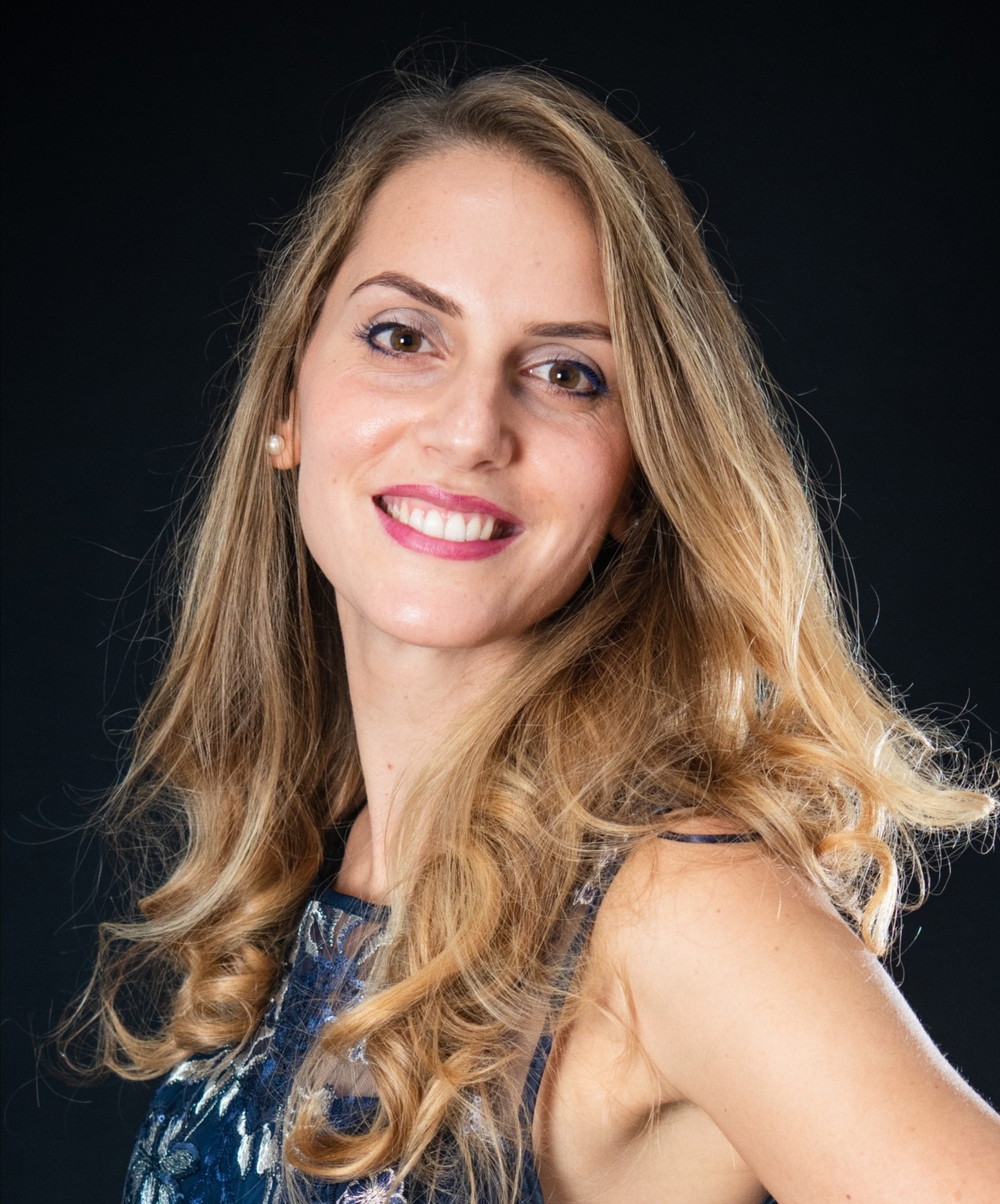 Nuo gimnazijos scenos į pasaulio koncertų sales: pokalbis su sopraniste Giulia Scopelliti