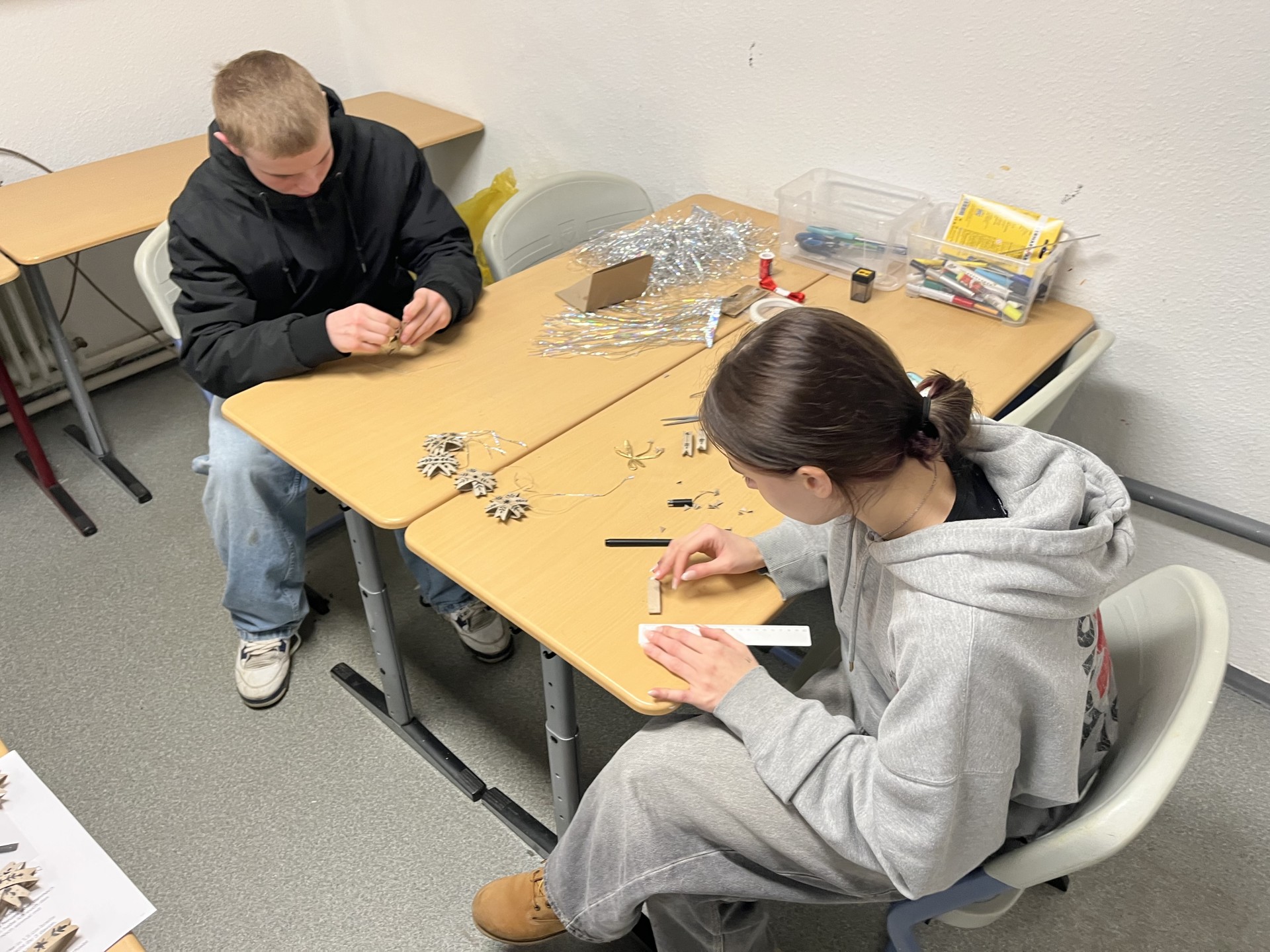 Advento išvakarėse bendrabutyje nušvito eglutė