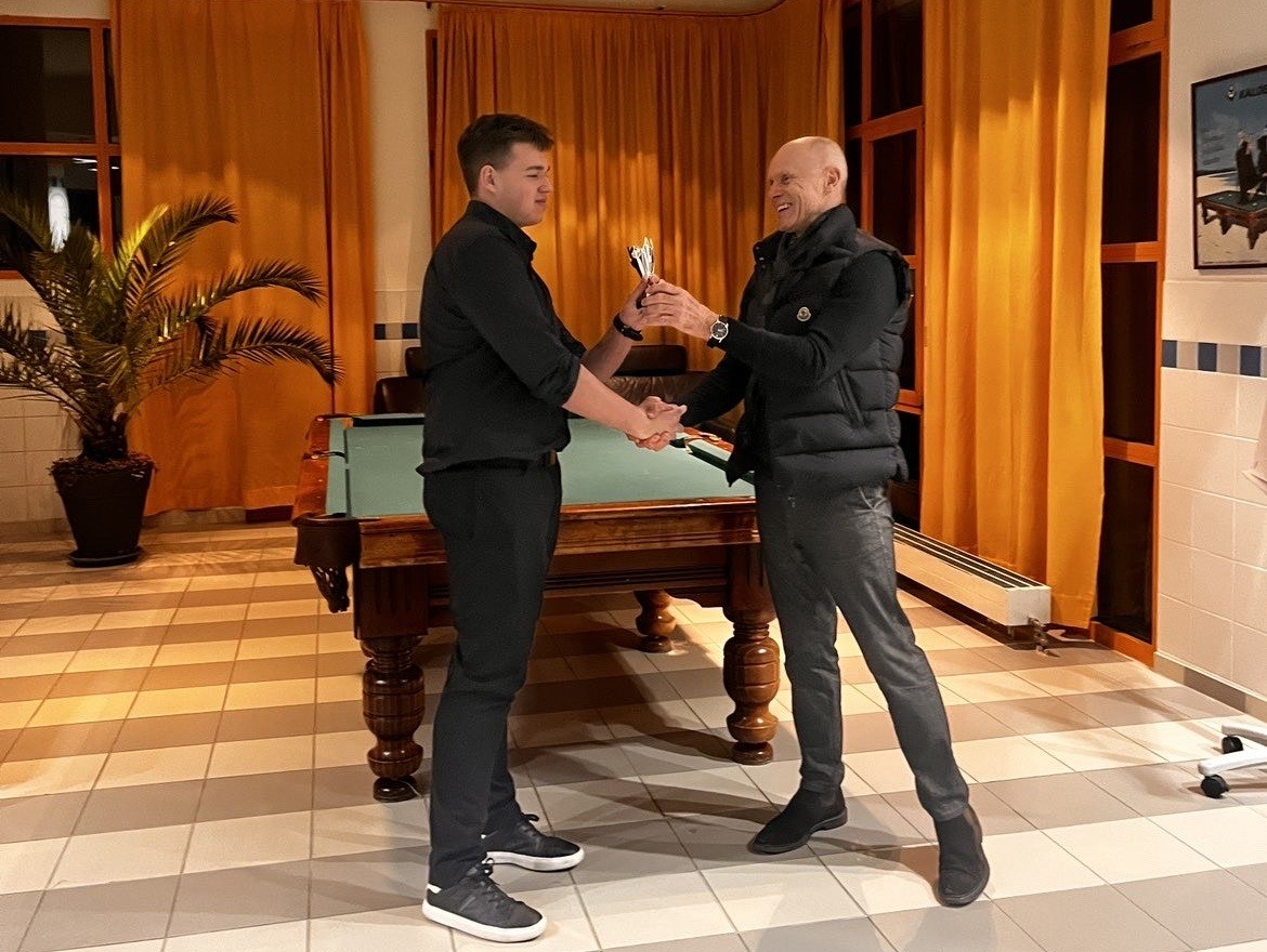 Biliardo turnyras ,,V–16“ taurei laimėti