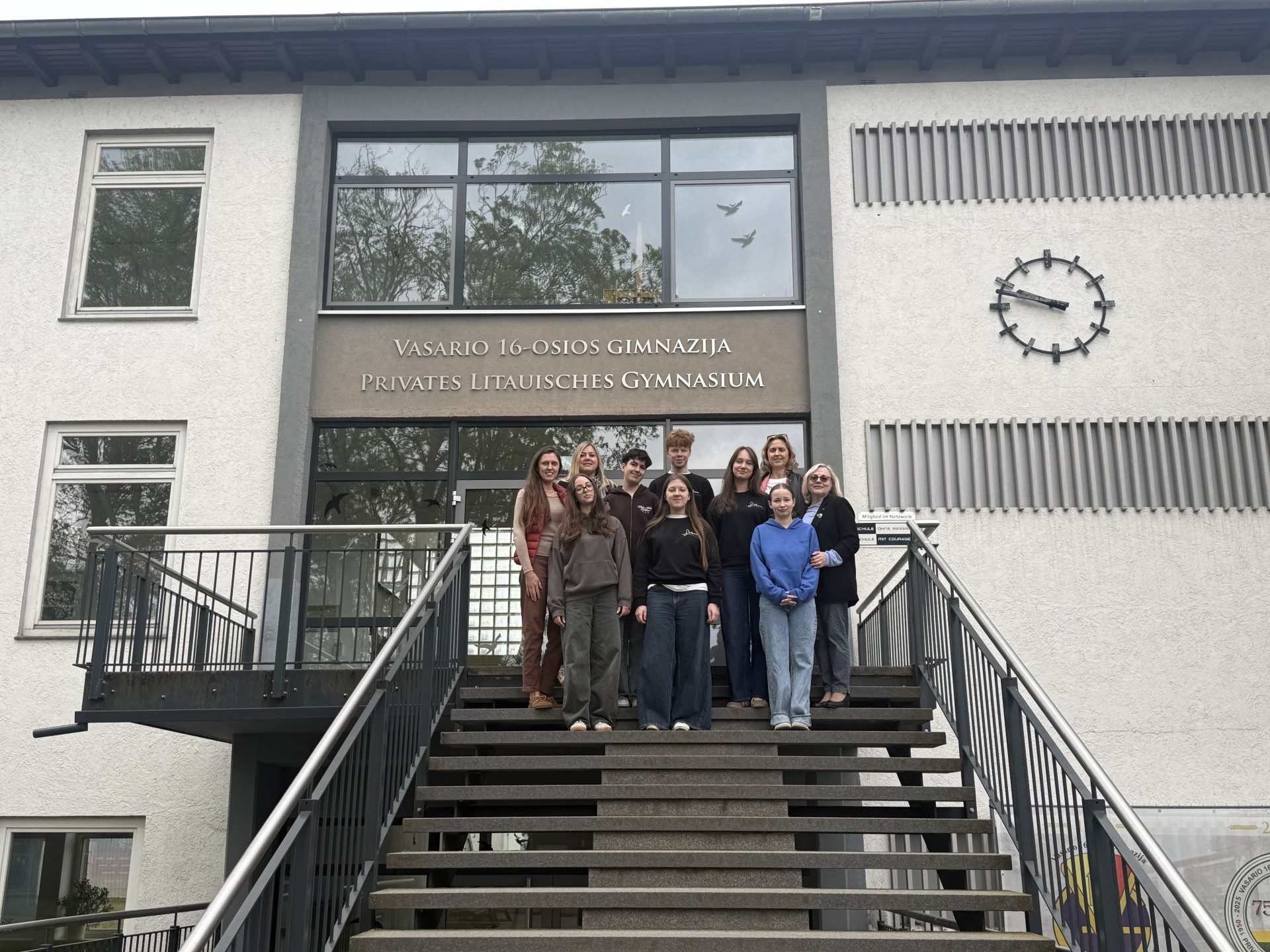 Erasmus+ vizitas: mokiniai iš Anykščių svečiuojasi Vasario 16-osios gimnazijoje