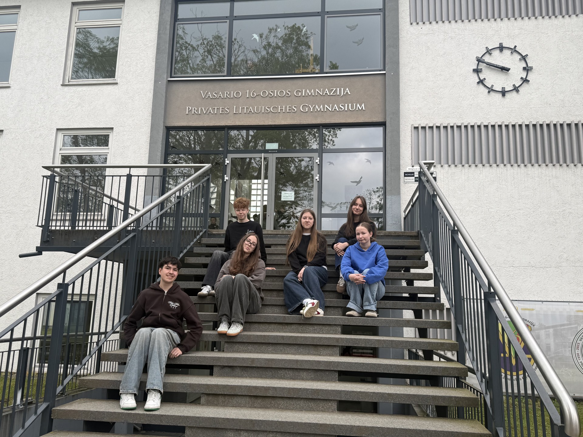 Erasmus+ vizitas: mokiniai iš Anykščių svečiuojasi Vasario 16-osios gimnazijoje