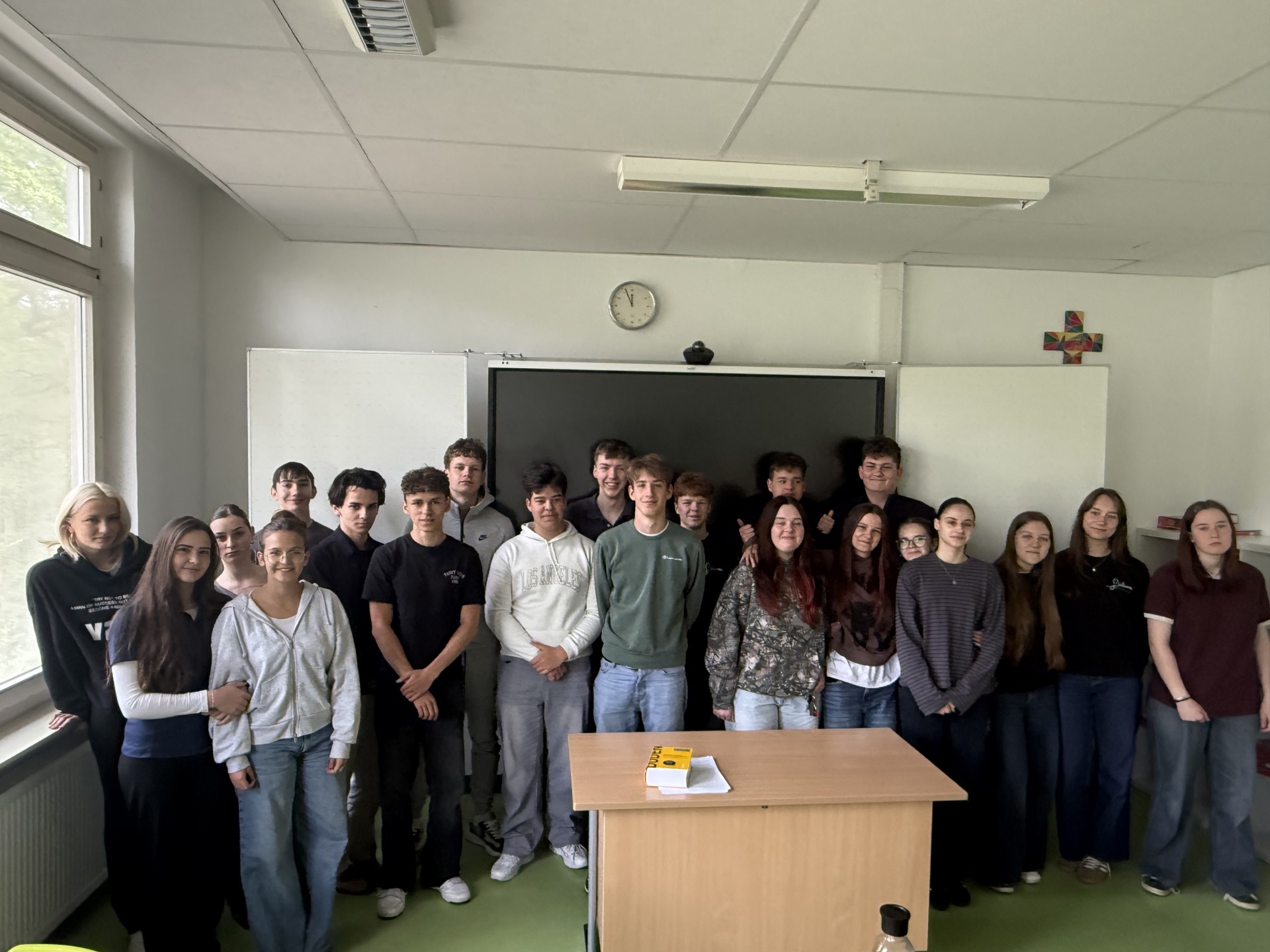 Erasmus+ vizitas: mokiniai iš Anykščių svečiuojasi Vasario 16-osios gimnazijoje