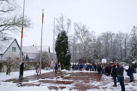 Sveikiname su Vasario 16-ąja!