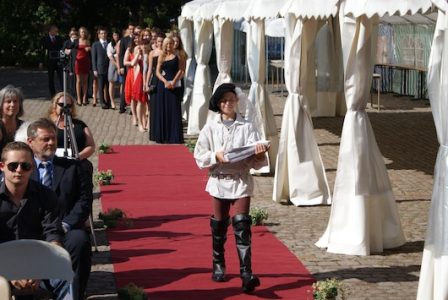 Abiturfeier im Schlosshof – Klassen 12 und 13 verabschiedet