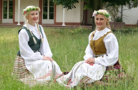 Einladung zum Johannisfest am Litauischen Gymnasium!