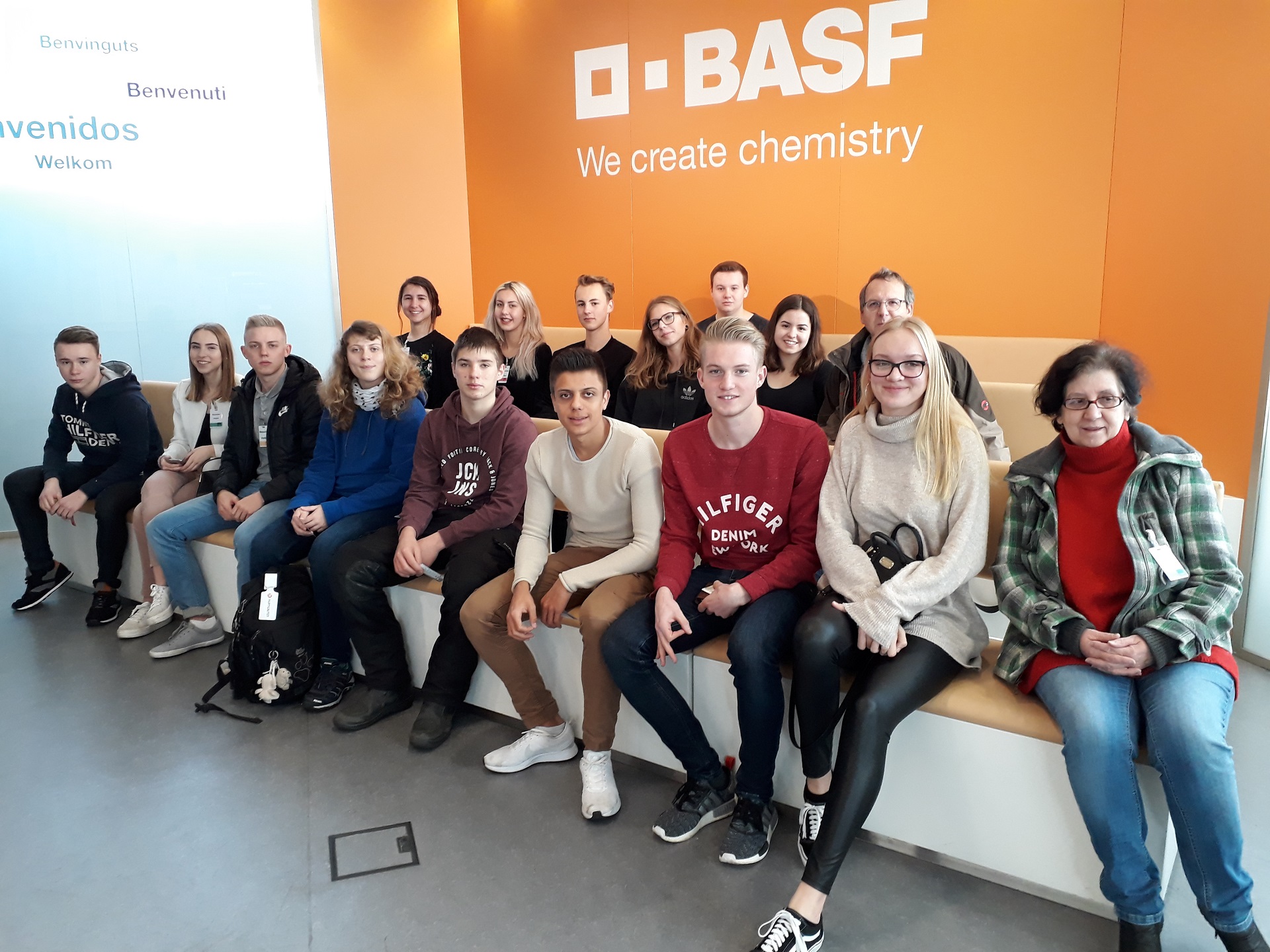 Chemie und PoWi – Kurs – fächerübergreifend: BASF Werkstour am 30.11.2017