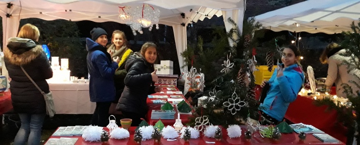 Auf dem Weihnachtsmarkt in Hofheim