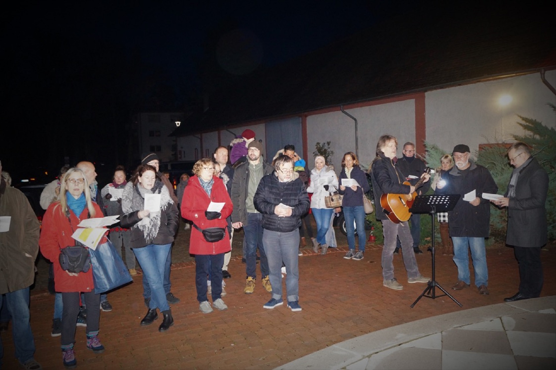 Akcija „Įžiebkime gyvąjį advento langą“