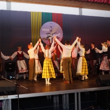 Švenčiame Lietuvos valstybės atkūrimo dieną ir gimnazijos jubiliejų (Foto: M. D. Schmidt)