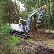 Baggeraktion für den Teich (Foto: Dr. A. Weber)