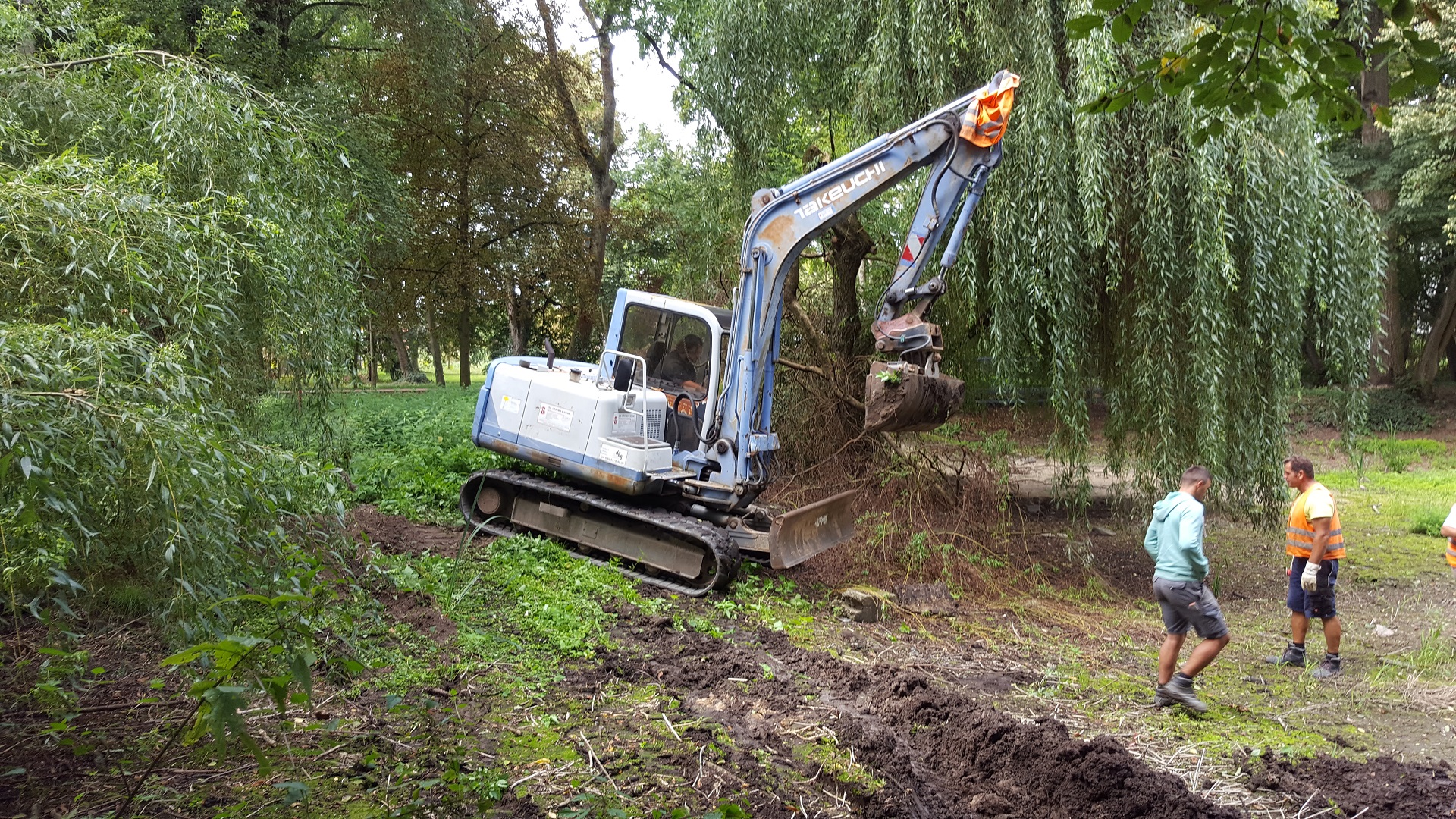 Baggeraktion für den Teich