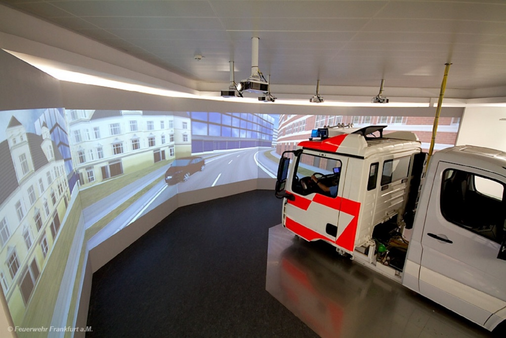 “Freiwilliges” Praktikum in der Oberstufe (Foto: Feuerwehr Frankfurt)