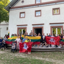 Lietuvos Tautiškos giesmės giedojimas Hiutenfelde (Foto: F. Nader)