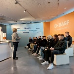 Werksbesichtigung bei der BASF (Foto: Dr. G. Hoffmann)