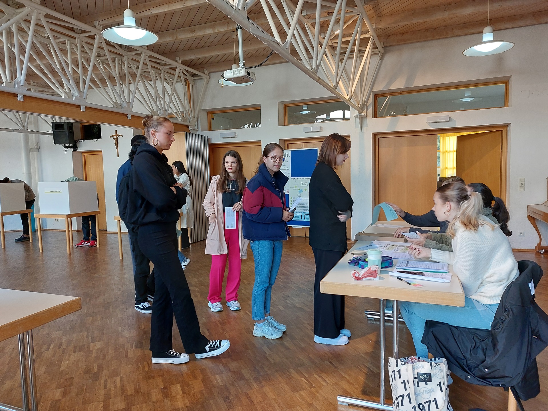 Juniorwahlen Hessen 2023 – ein Schulprojekt zur politischen Bildung (Foto: Dr. G. Hoffmann)