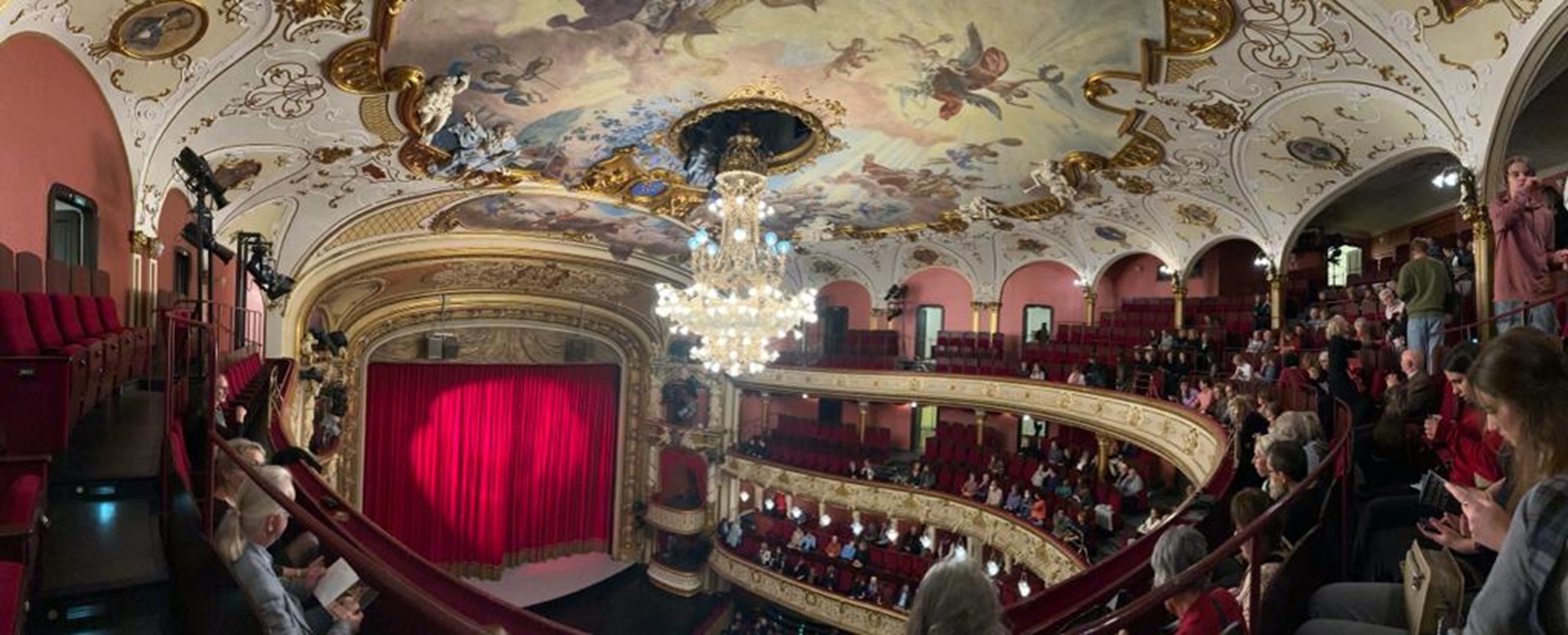 Gimnazistų ansamblio išvyka į Vysbadeną (Foto: A. Ručienė, R. Lendraitis)