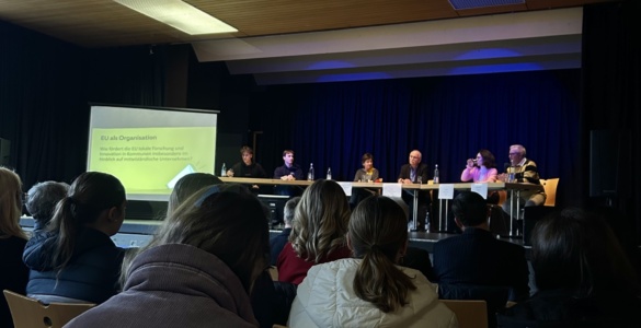 Teilnahme an Podiumsdiskussion mit Europaabgeordneten in Heppenheim