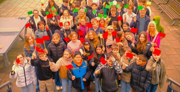 Das Litauische Gymnasium gratuliert zum 11. März, dem Tag der Wiederherstellung der Unabhängigkeit!